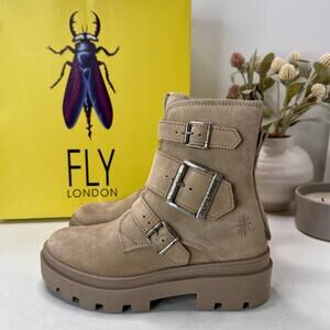 Fly London Jeda817fly Suede Leather Buckled Lug Boots Cream Women 35/4.5 NWB